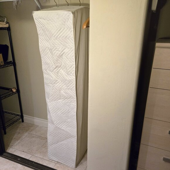 Hanging Closet Garment or Suit Wardrobe Dust-Free Zippered Fabric Storage Bag - Picture 3 of 5